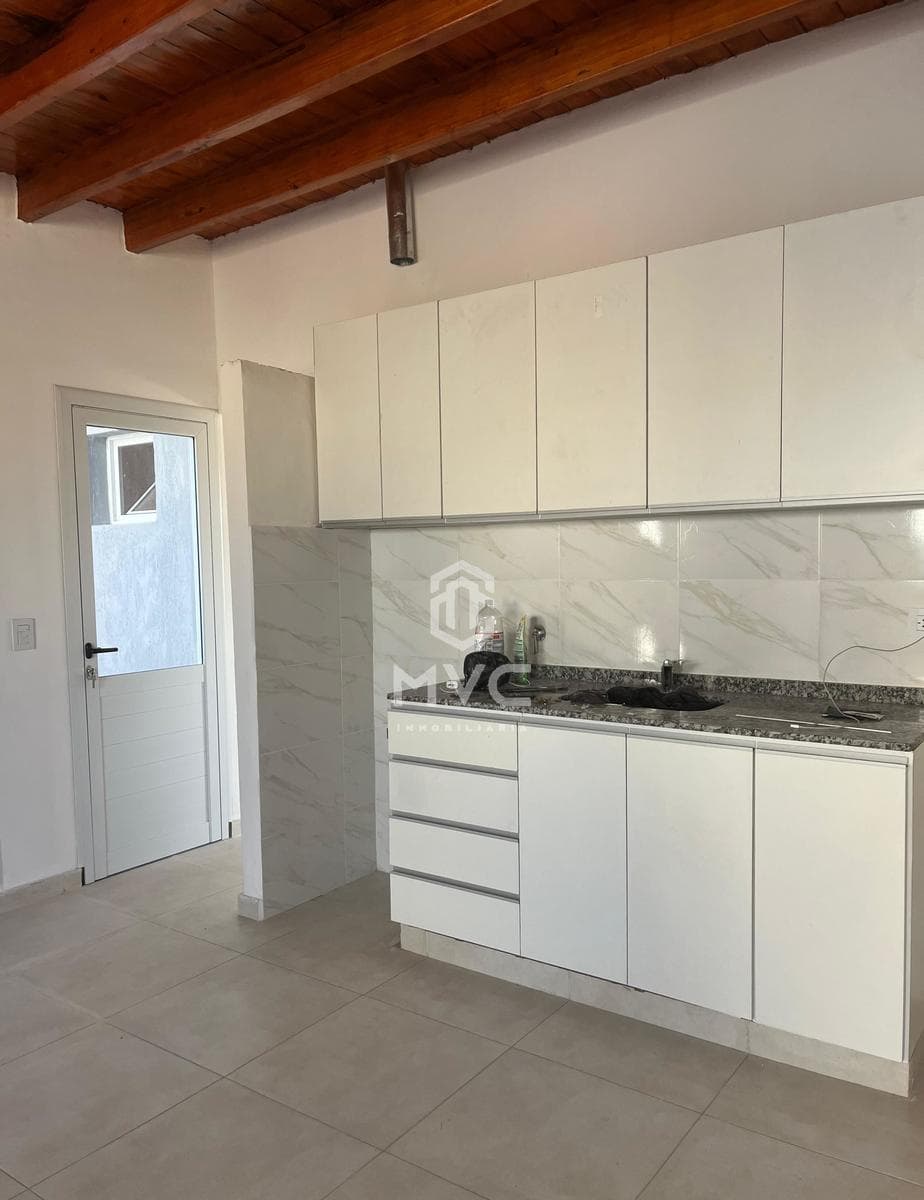 Departamento a estrenar en 1er piso, Las Heras