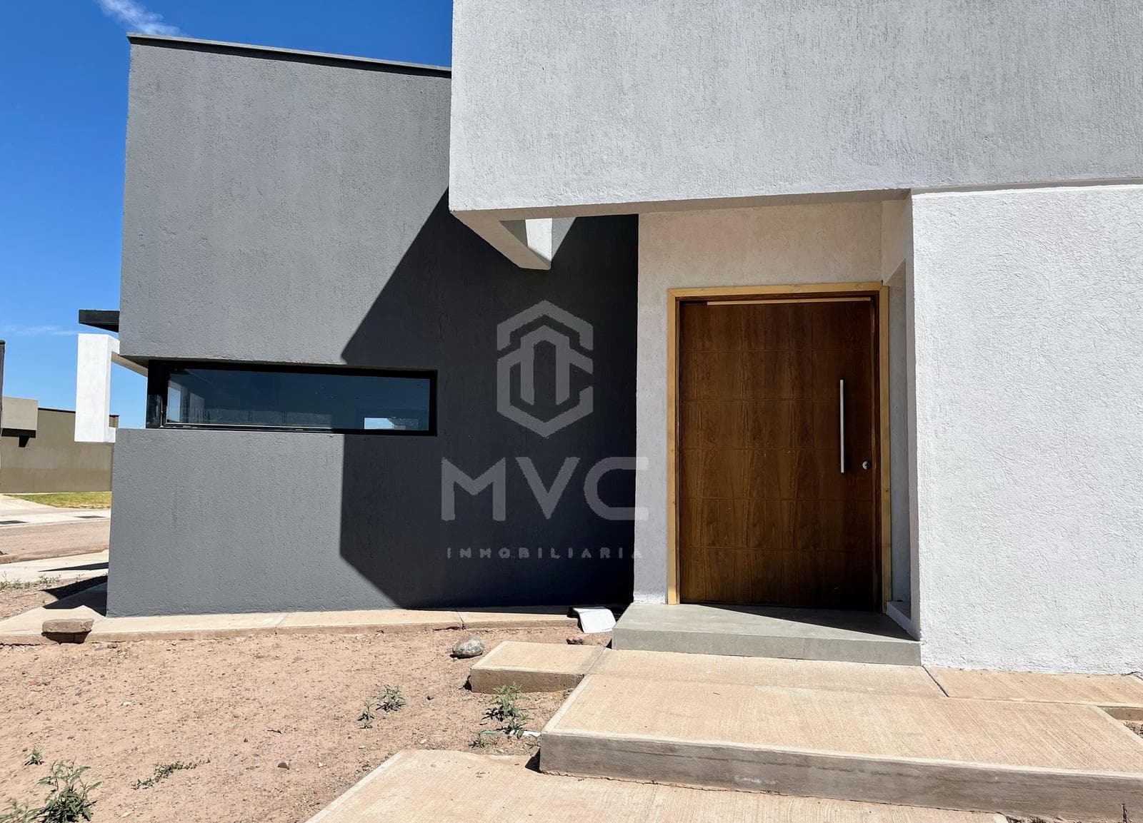 SE VENDE CASA A ESTRENAR, B° PRIVADO EL CARRASCAL, MAIPU. MZA