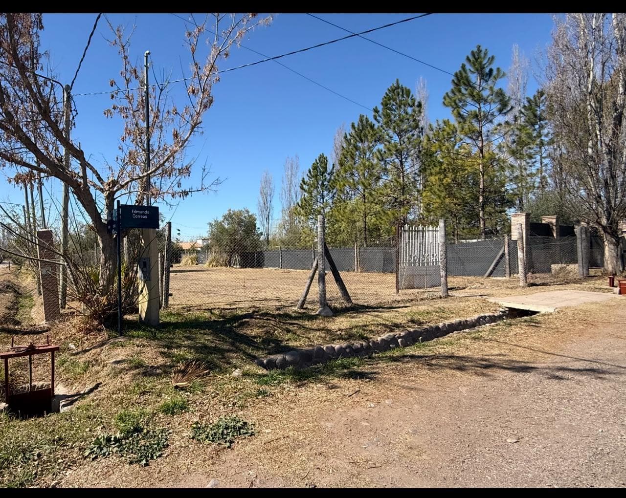 Terreno sobre Edmundo Correas Esquina El Bayo Barrio Medrano