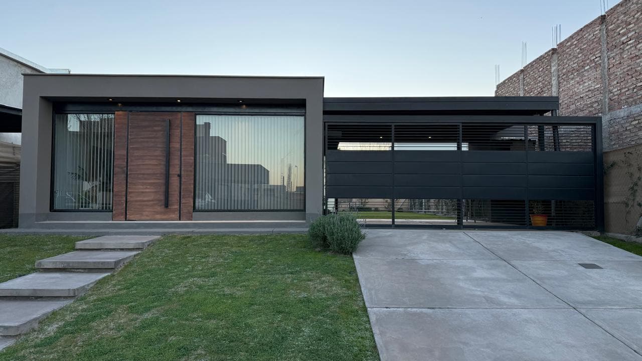 Venta Casa Lomas de Russell
